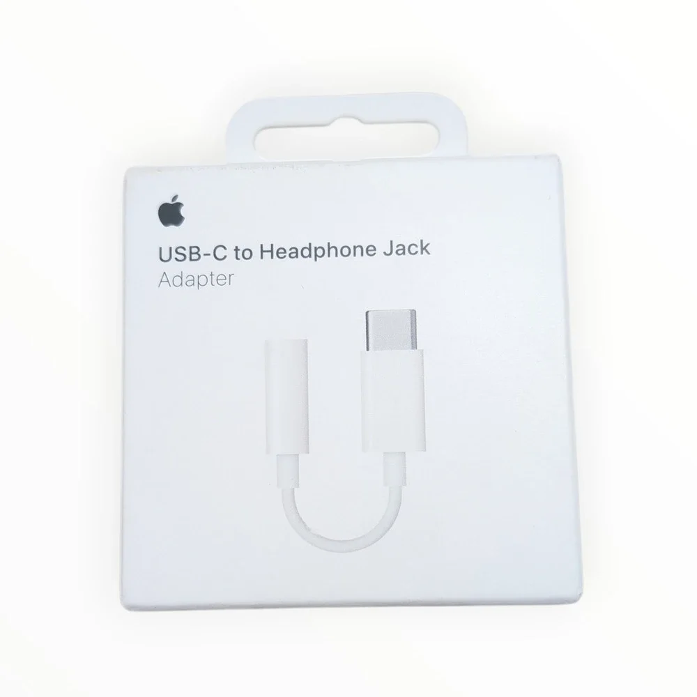 C1-Poly Apple USB-C to Headphone‎ Jack Adapter - White (In Poly Bag)